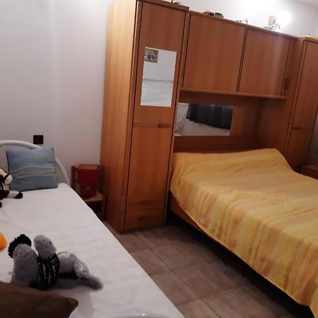 Le Calme Apartment Viviers Exterior photo